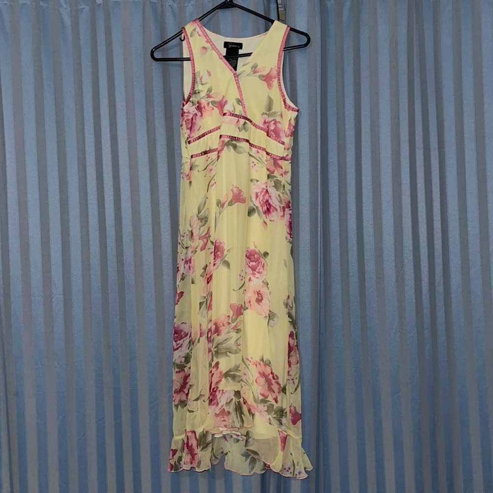 Yellow floral dress size 16